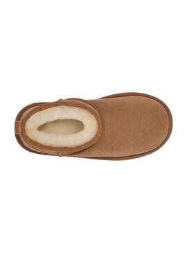 Botas Ugg Classic Ultra mini Chestnut para meninos e meninas.