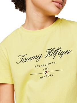 Camiseta Tommy Hilfiger Script Amarela para Menino