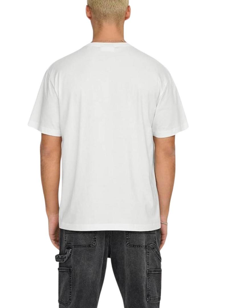 Camiseta Only and Sons Derek Relaxed branca para homem.