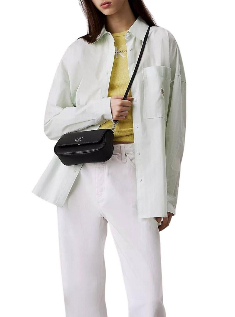 Bolsa Calvin Klein Jeans Monograma preta para mulher.