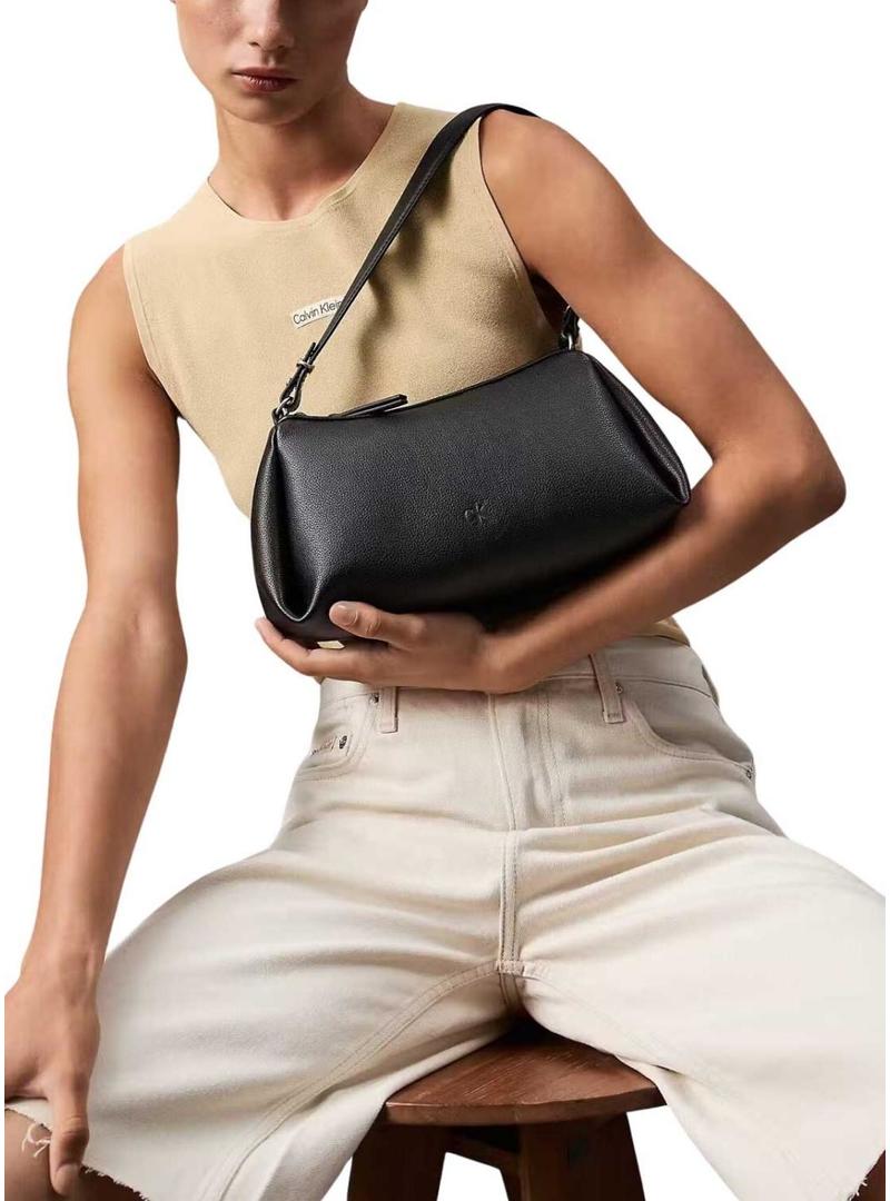 Bolsa Calvin Klein Drop preta para mulher