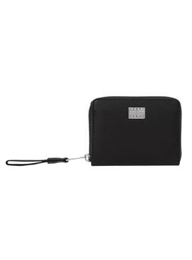 Carteira Tommy Jeans American Cool preta para mulher.