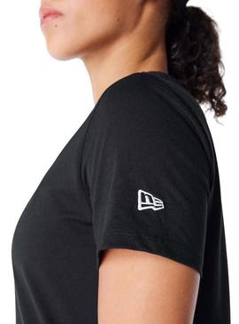 Camiseta New Era Yankees preta para mulher.