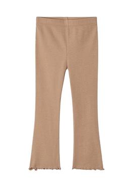 Calças justas Mayoral flare em canelado tostado para menina.