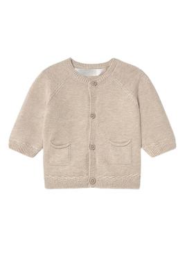 Jaqueta Mayoral tricotado tostado para recém-nascido.