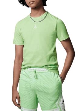 Camiseta Jordan Sport Dri-Fit verde para criança.