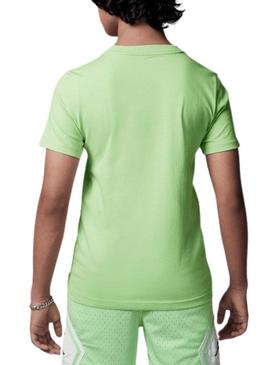 Camiseta Jordan Sport Dri-Fit verde para criança.