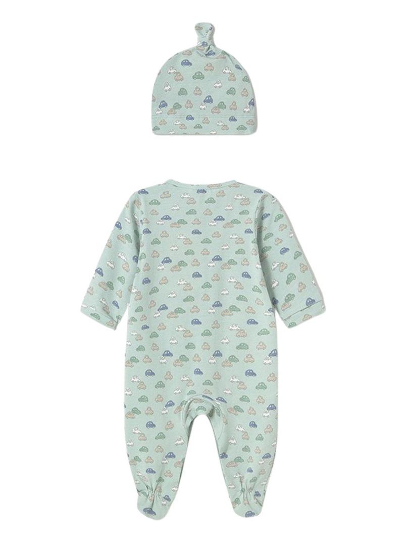 Macacão comprido da Mayoral com touca verde para bebê.