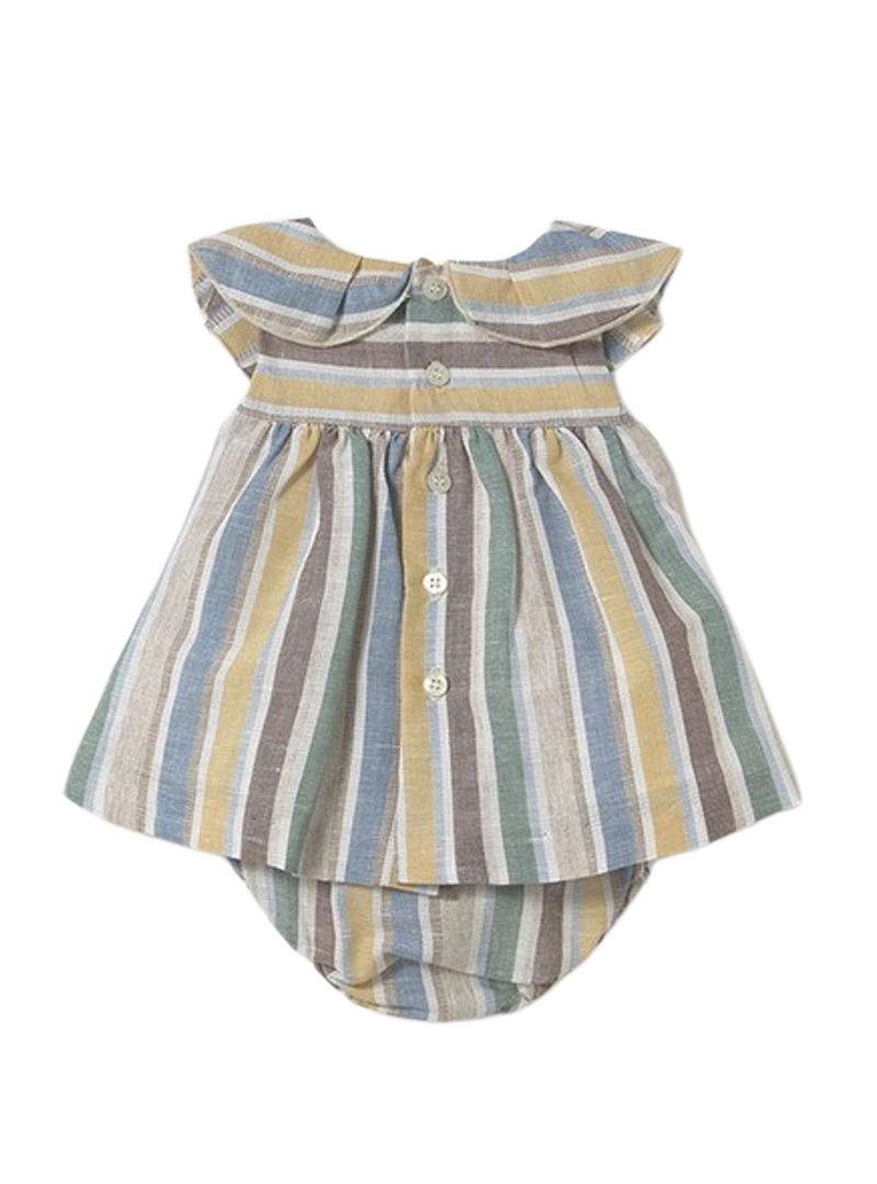 Vestido Mayoral listrado de linho para bebê.