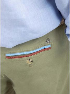 Bermuda El Ganso Básico verde para homem.