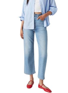 Calça jeans Levis Ribcage reta tornozelo azul para mulher.