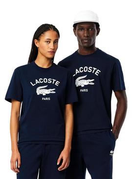 Camisa Lacoste com logo azul marinho para mulher e homem.