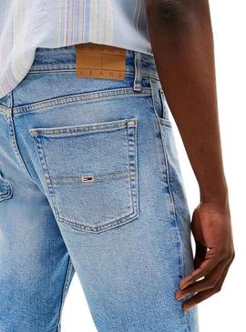 Bermudas Tommy Jeans Scanton em denim claro para homem.
