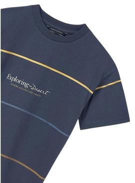 Camiseta listrada azul marinho da Mayoral para menino.