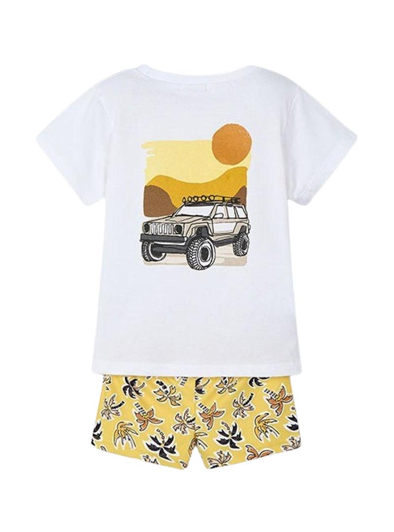Conjunto Mayoral sunga amarela e camiseta infantil.