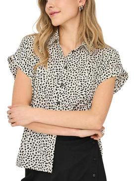 Camisa Only Hannover estampada em preto e branco para mulher.