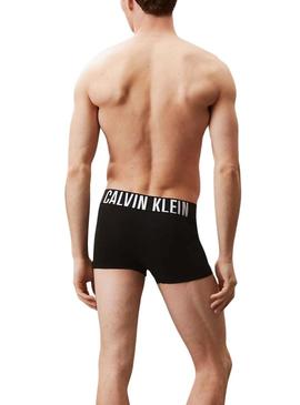 Pacote de 3 cuecas Calvin Klein boxer ajustadas pretas para homem.
