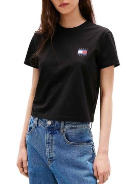 Camiseta Tommy Jeans Flag preta para mulher.
