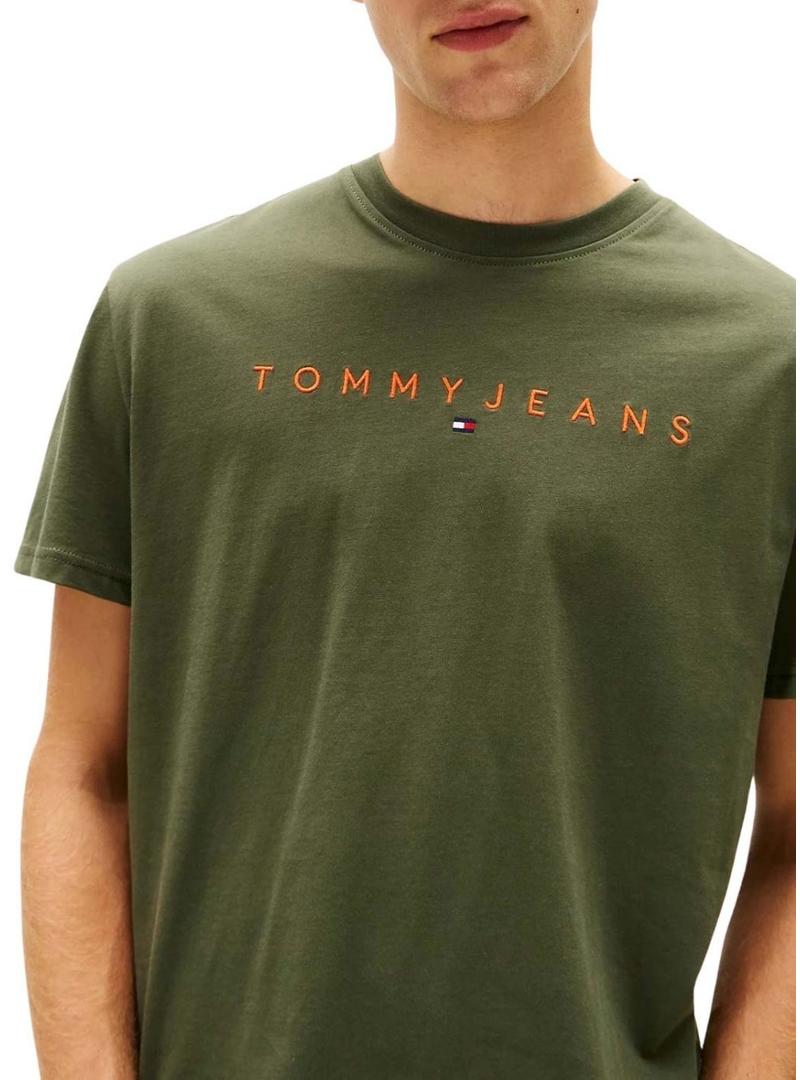 Camiseta Tommy Jeans Linear Logo verde para homem.