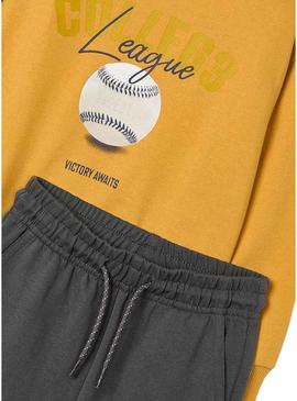 Conjunto de moletom de beisebol amarelo e cinza da Mayoral para meninos.