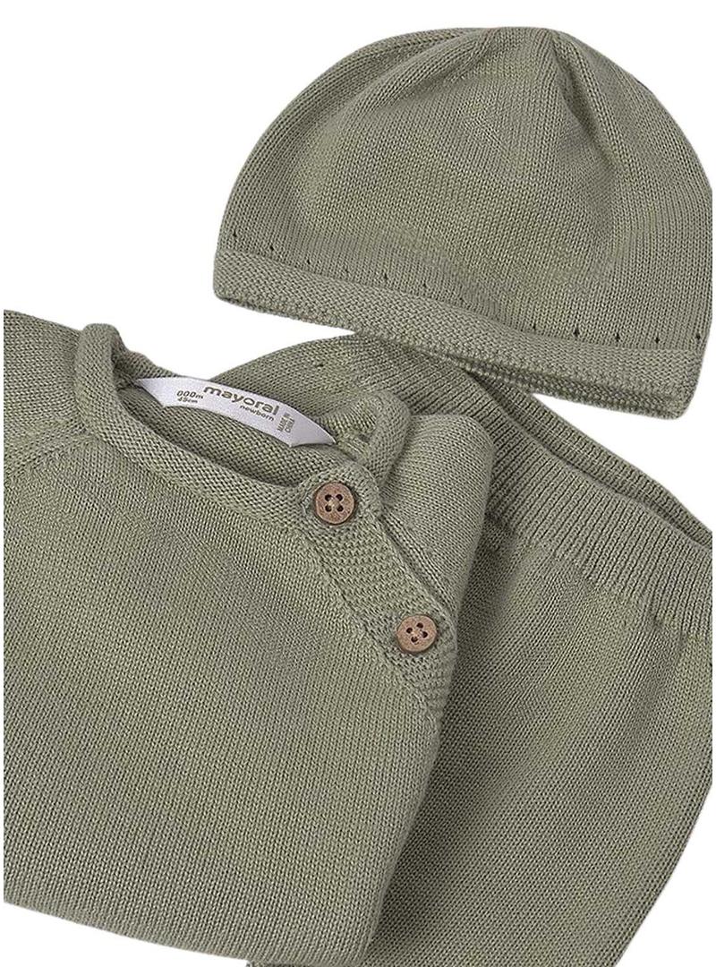 Conjunto de presente de 3 peças Mayoral em tricô verde para bebê.