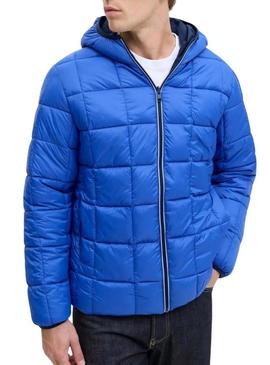 Retorna apenas a tradução para o português desta frase: Casaco Jack and Jones Brook reversível azul para homem.