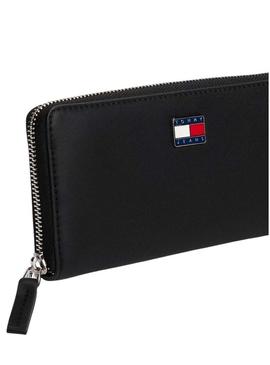 Carteira Tommy Jeans Cool preta para mulher.