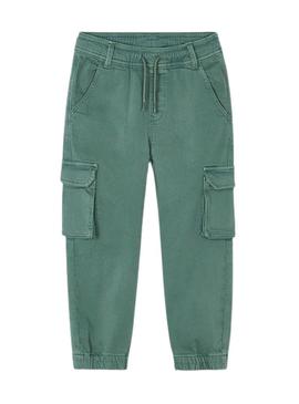 Calça cargo Mayoral soft verde para menino.