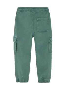 Calça cargo Mayoral soft verde para menino.