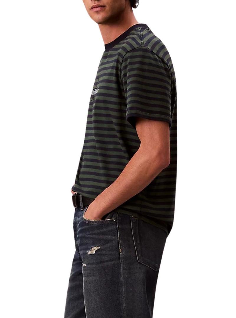 Camisa Calvin Klein com estampa de listras verde para homem.