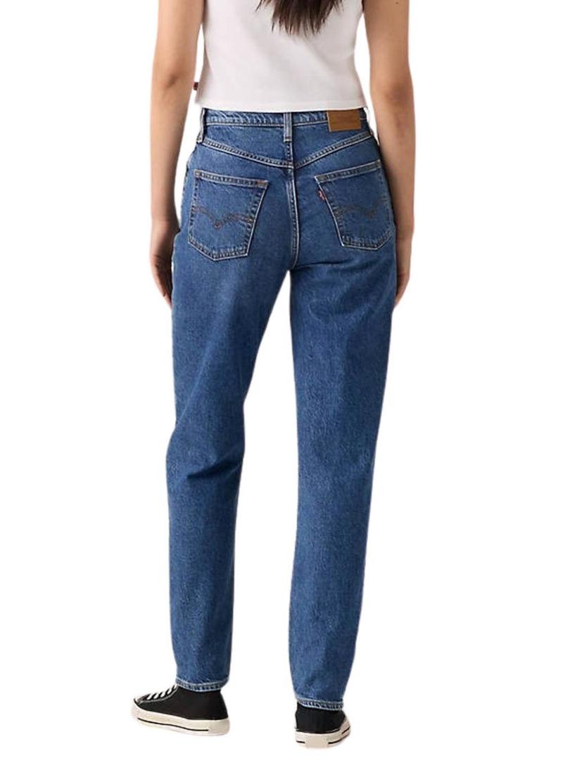 Calça jeans Levis 80S Mom azul para mulher.