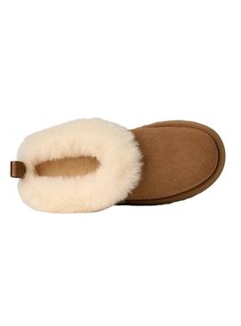 Tamancos UGG Tazzelle camel para mulher