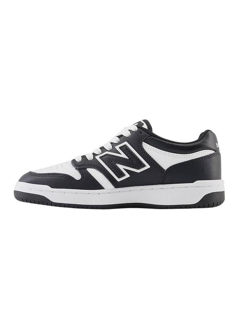 Tênis New Balance 480 preto e branco para meninos e meninas.