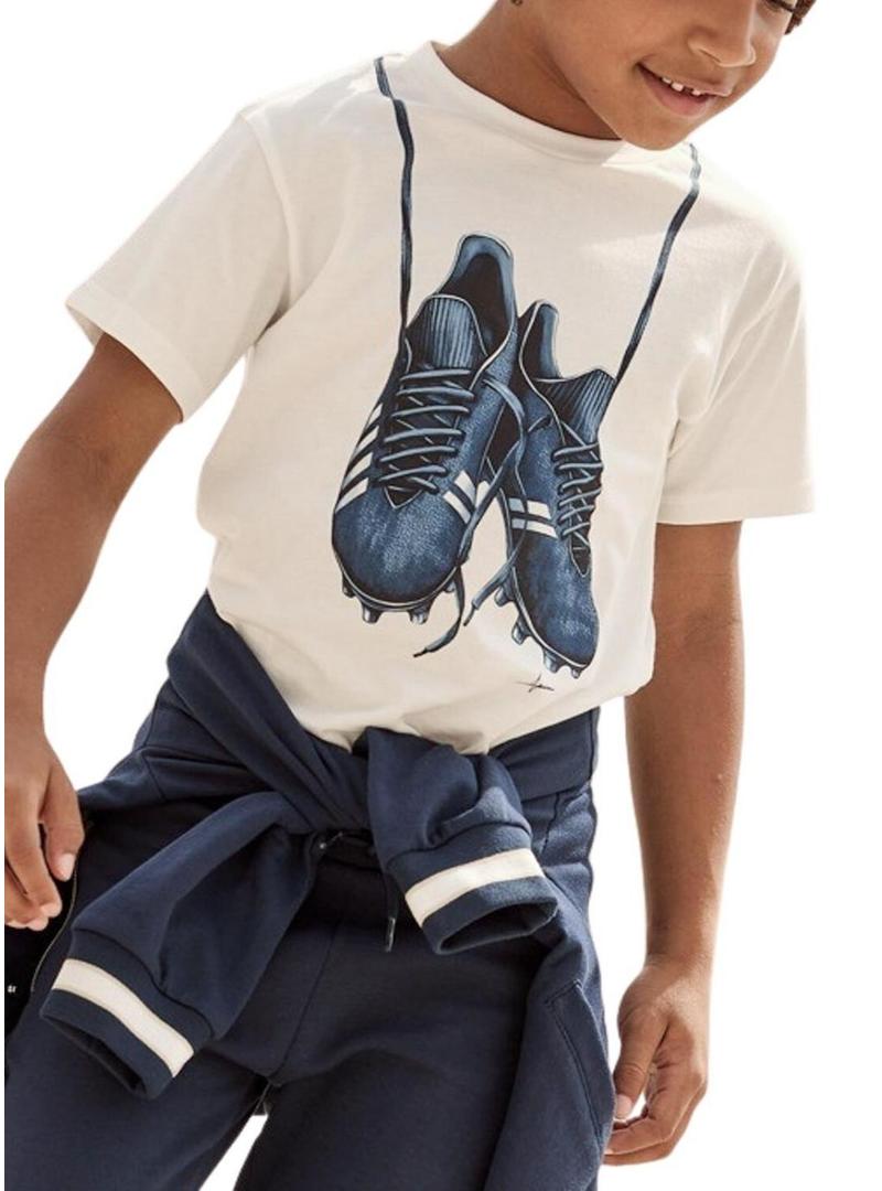 Camiseta Mayoral botas de fútbol branco para menino.