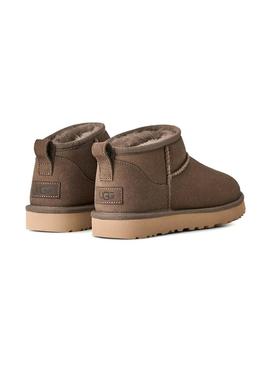 Botas UGG Classic ultra mini marrom para mulher